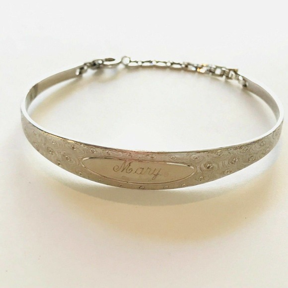 Jacoby Bender JB Women\'s Silver Tone Metal ID Engraved Mary Bracelet Links Plate